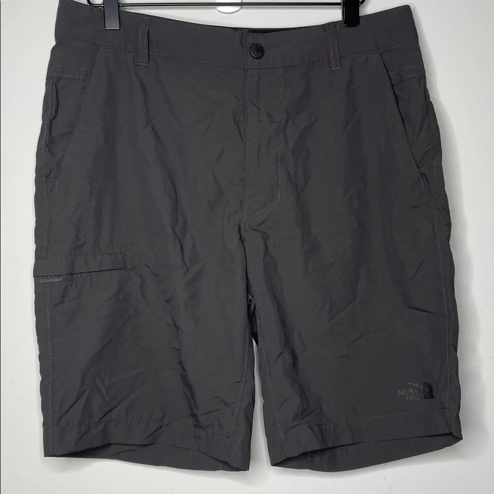 The North Face Men's Charcoal Shorts Size 32